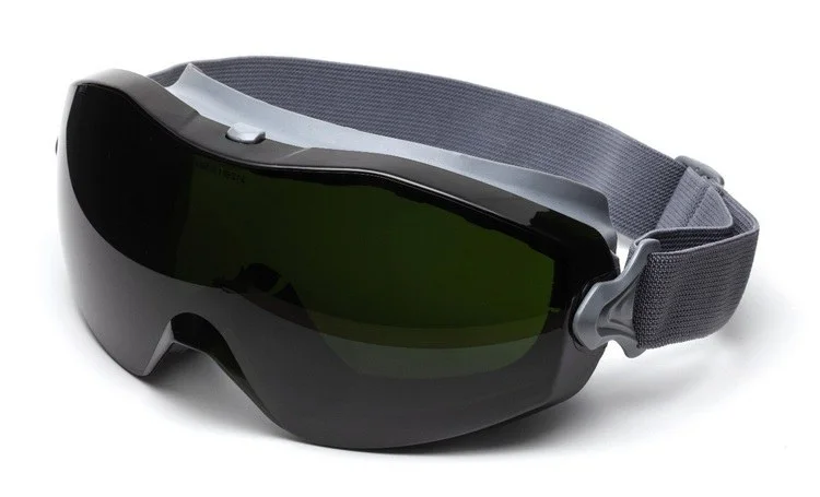 Очки защитные закрытые АЙ-ПРОТЕКТ ПРО для газосварки. 6 DIN